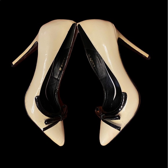 Prada Patent Leather Heels Never Worn - Picture 4 of 6